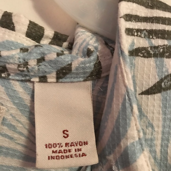 Roundtree and Yorke  Caribbean Shirt. Rayon Small - Picture 4 of 6